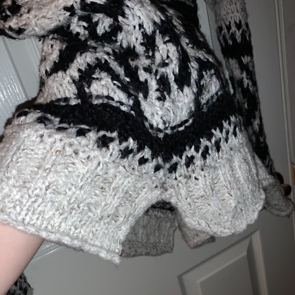 Free People Sweater - Picture 2 of 4